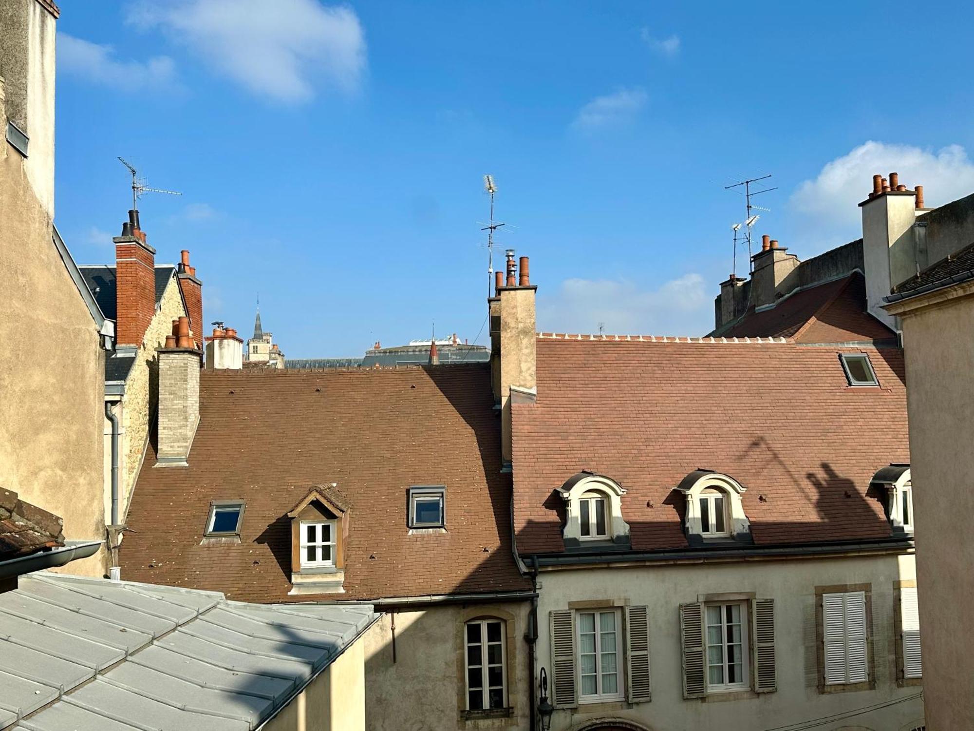 Le Petit Pote' Hyper Centre Apartment *